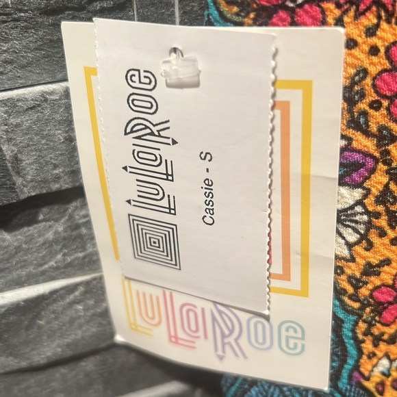 Lularoe Stretch Pull On Unlined Knee length Cassie Skirt - Picture 9 of 10